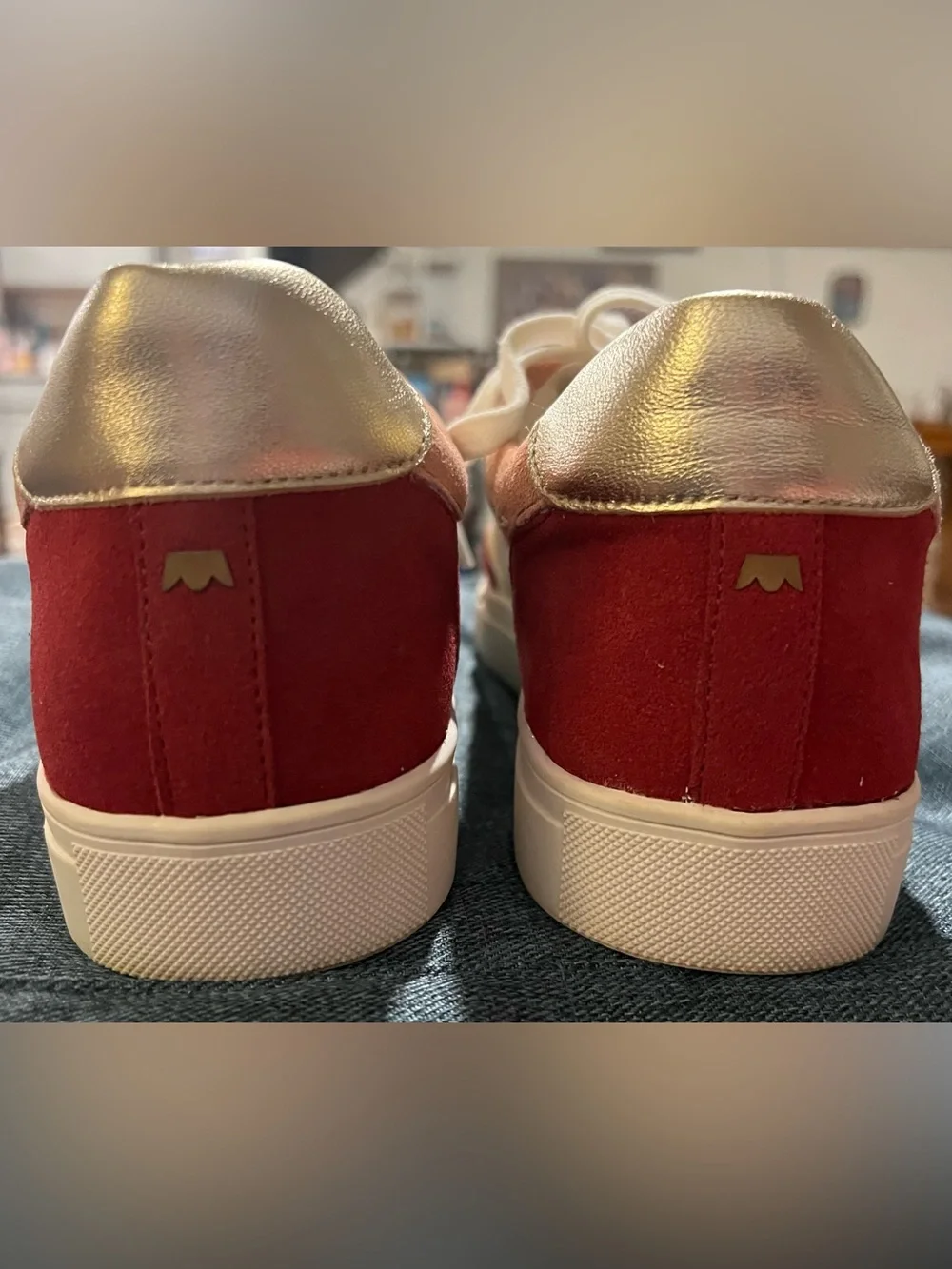 Birdies Cardinal Sneakers Pink and Gold Suede Accents Lace Up Women’s Sz 9
